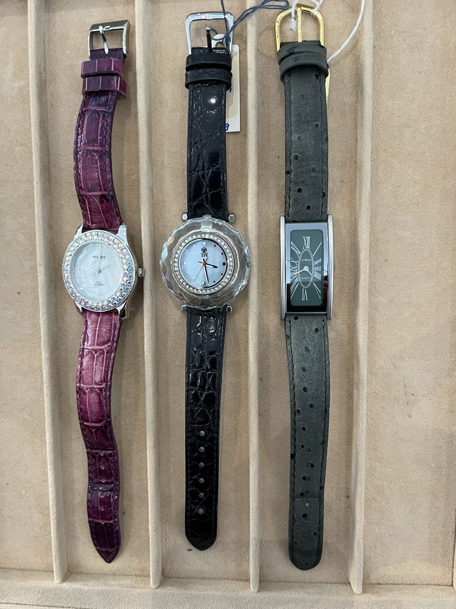 Orologi: 3 Damenuhren neu  – Nuovo (secondo la descrizione) da Beckenried venduto da Beggo51