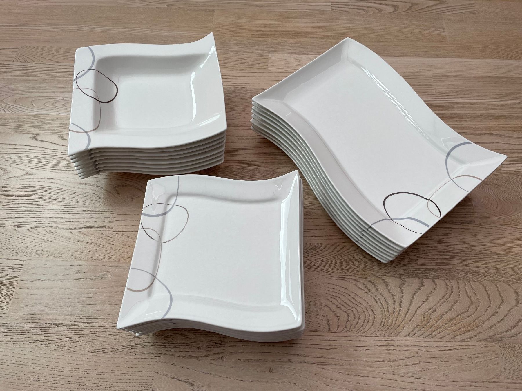 Set di piatti: Geschirr-Set 24-teilig – Usato da Schnaus venduto da sueg01