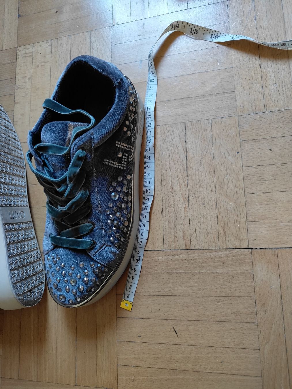 Scarpe da donna: Baskets Liu Jo en velours gris avec strass - Taille 38 – Nuovo (secondo la descrizione) da Biel/Bienne venduto da Edi5Roli3 8