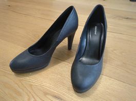 Schwarze Pumps, Grösse 40 (neu)