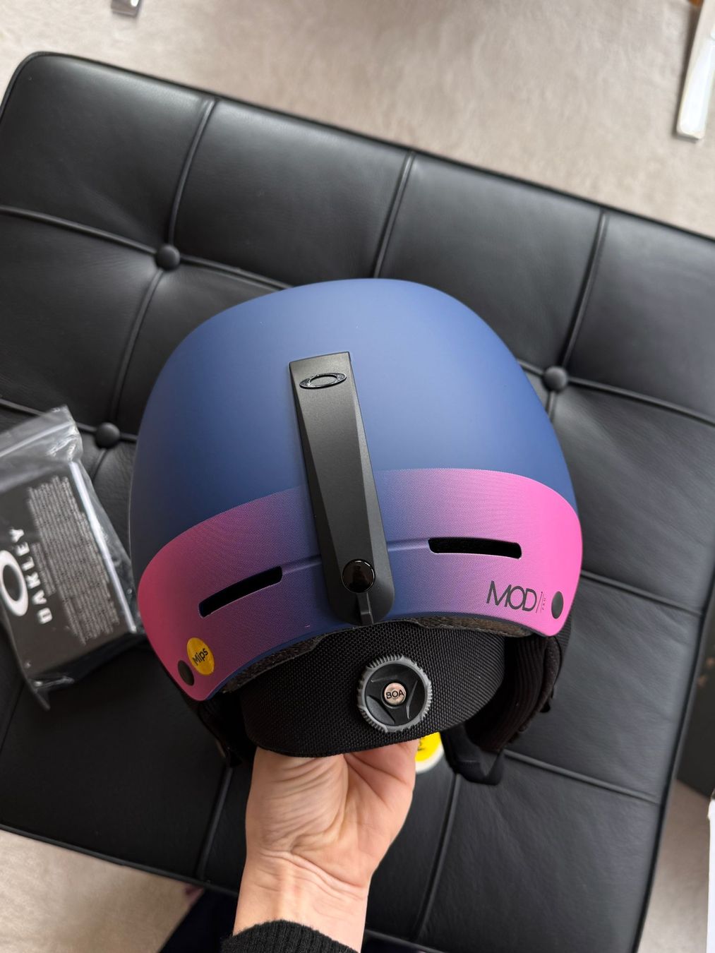Oakley Caschi: Oakley mod1 Pro Ski helm neu/unbenutzt – Nuovo e nell'imballaggio originale da Zürich venduto da giovaski 2