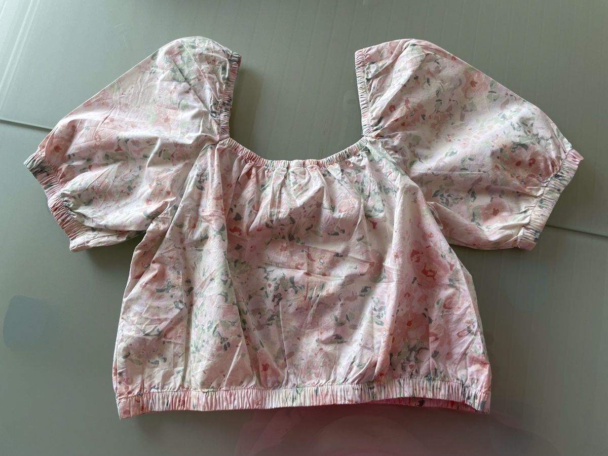 H&M Tops: Haut H&M à fleurs, taille S - neuf – Neu und originalverpackt aus Vuadens von Nina11 1