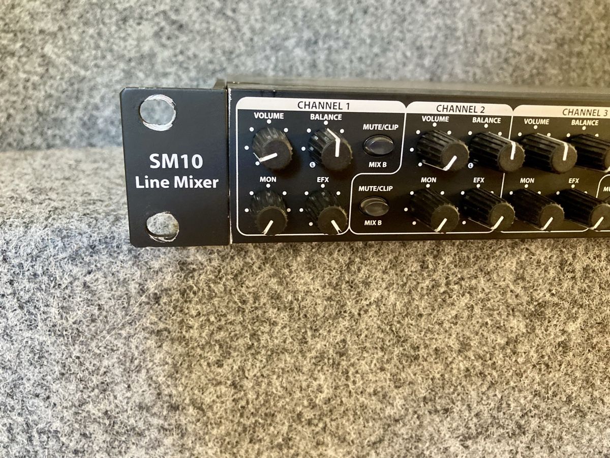Mischpulte: Samson SM-10 Line Mixer – Gebraucht aus Glattfelden von Pedals 3