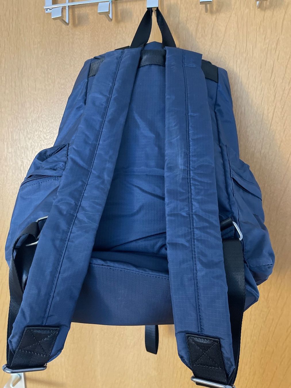 Esprit Zaini: Esprit Wasserabweisender Ripstop-Rucksack – Nuovo (secondo la descrizione) da Oberrieden venduto da Boccia1981 1