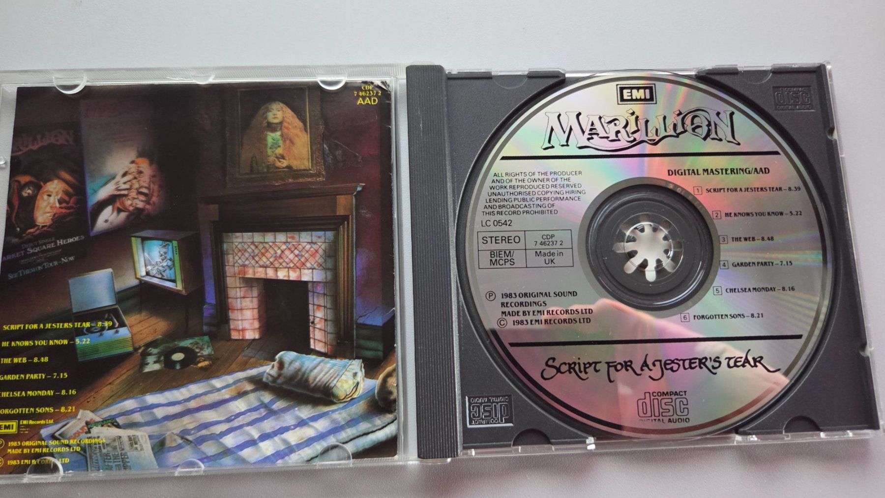 CDs: CD Marillion - Script for a Jester's Tear – D'occasion à Schaffhausen par Kellerrassel 1