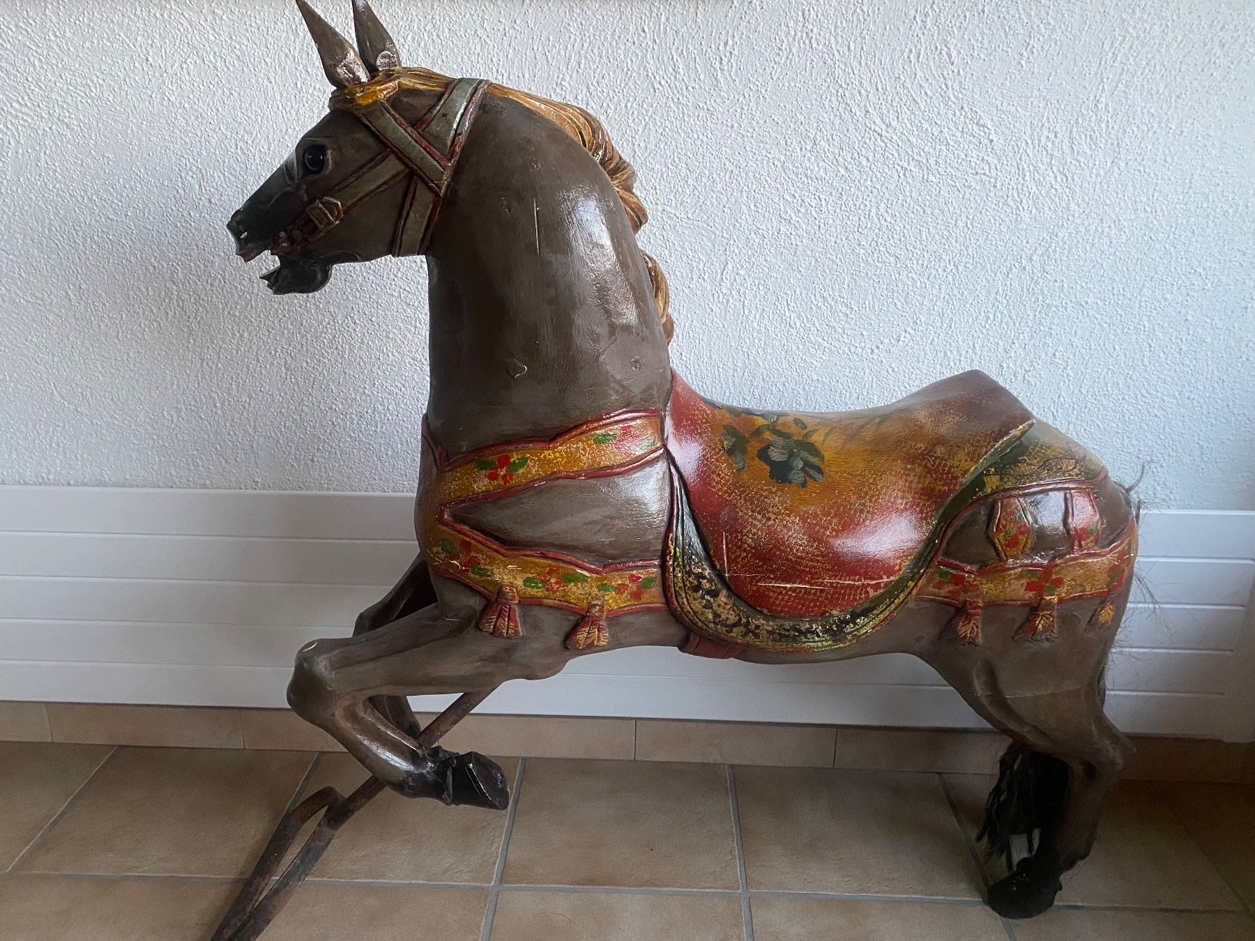 Statuette: Antikes Karussellpferd als Deko-Objekt – Usato da Seengen venduto da Maluscha 2