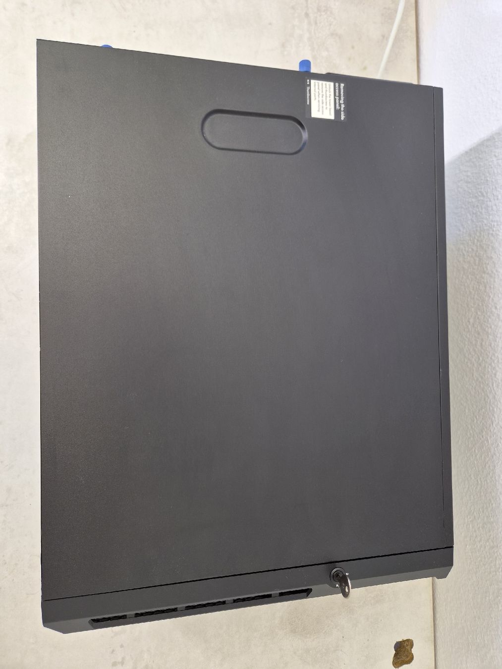 Hewlett Packard Server: HP ProLiant ML30 Gen9 Server, Intel Xeon, 4TB HDD – Usato da SCHAFFHAUSEN venduto da Atami99 6