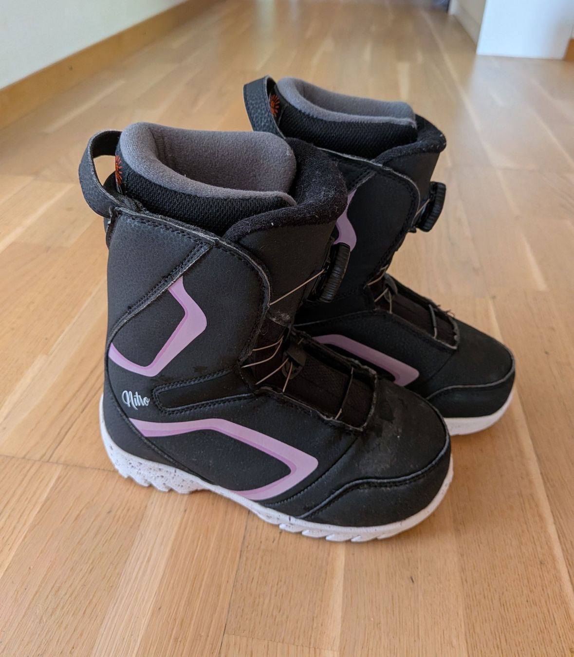 Snowboard Nitro Chaussures filles: Nitro Snowboardschuhe Gr. 34 – D'occasion à Klosters par Cloitsch