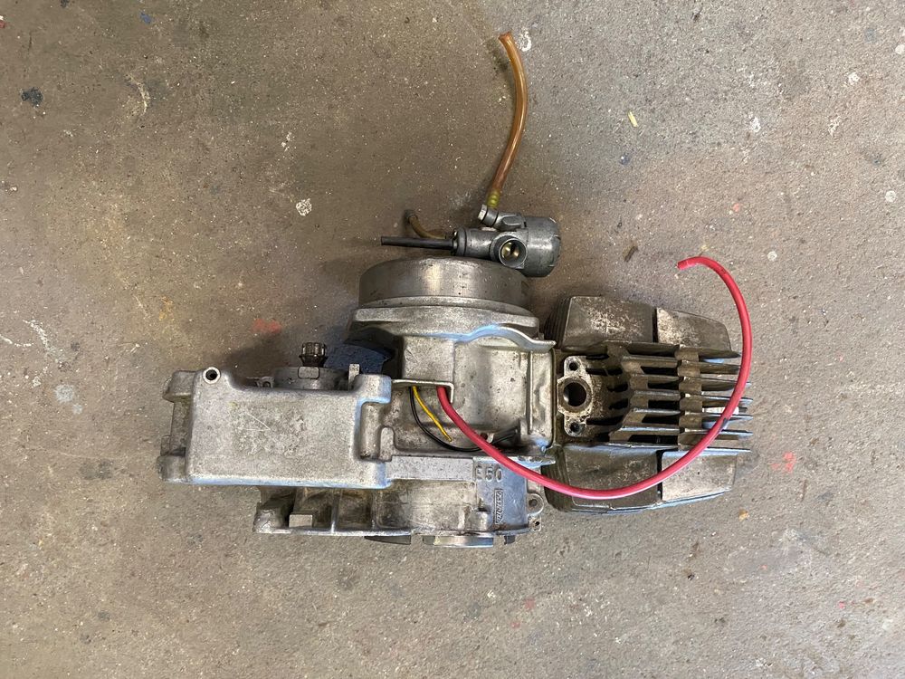 Huile Moteur CASTROL 2 Temps Pour Scooter PUCH Maxi 50cc (1965-1995) - Référence 14180000 Neuve
