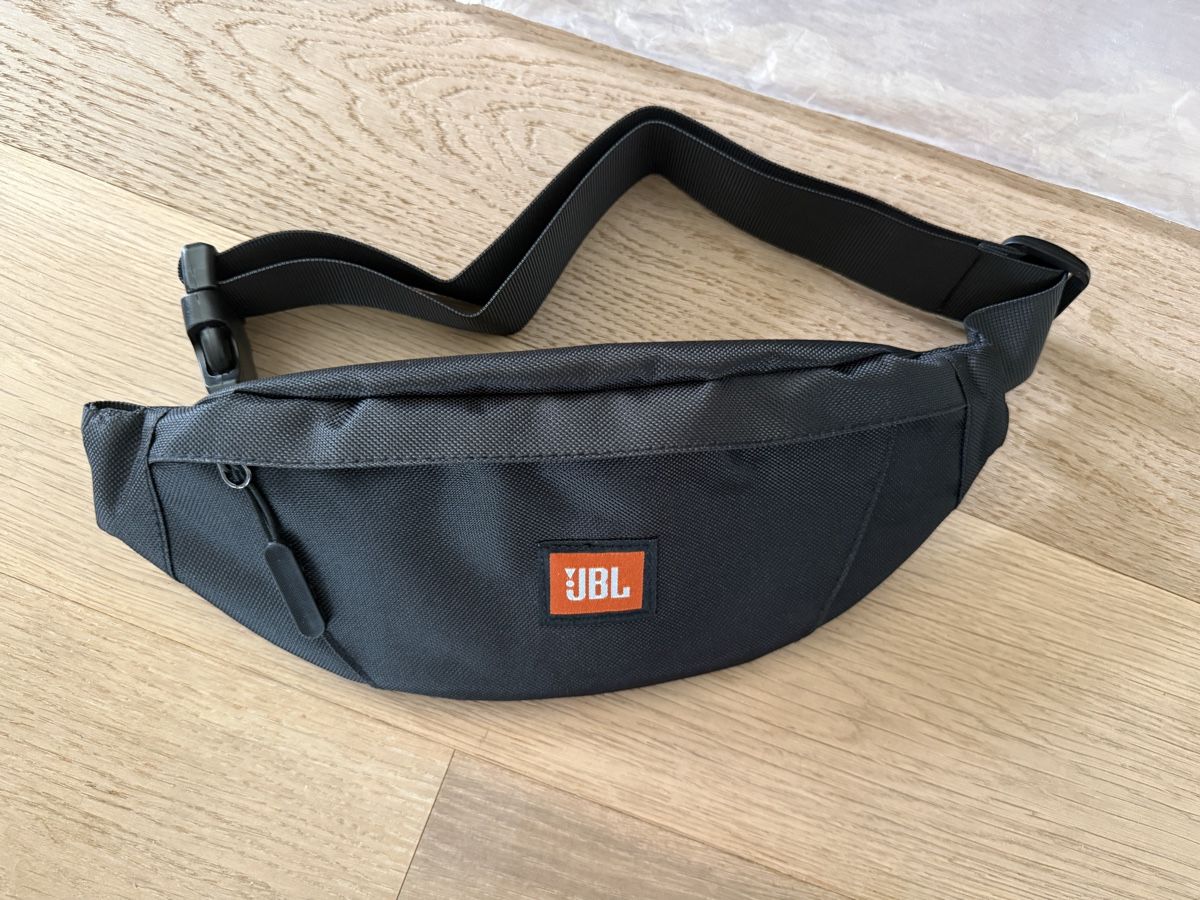 Taschen: JBL belt bag pouch NEW – Neu und originalverpackt aus Zürich von Restesindsuess