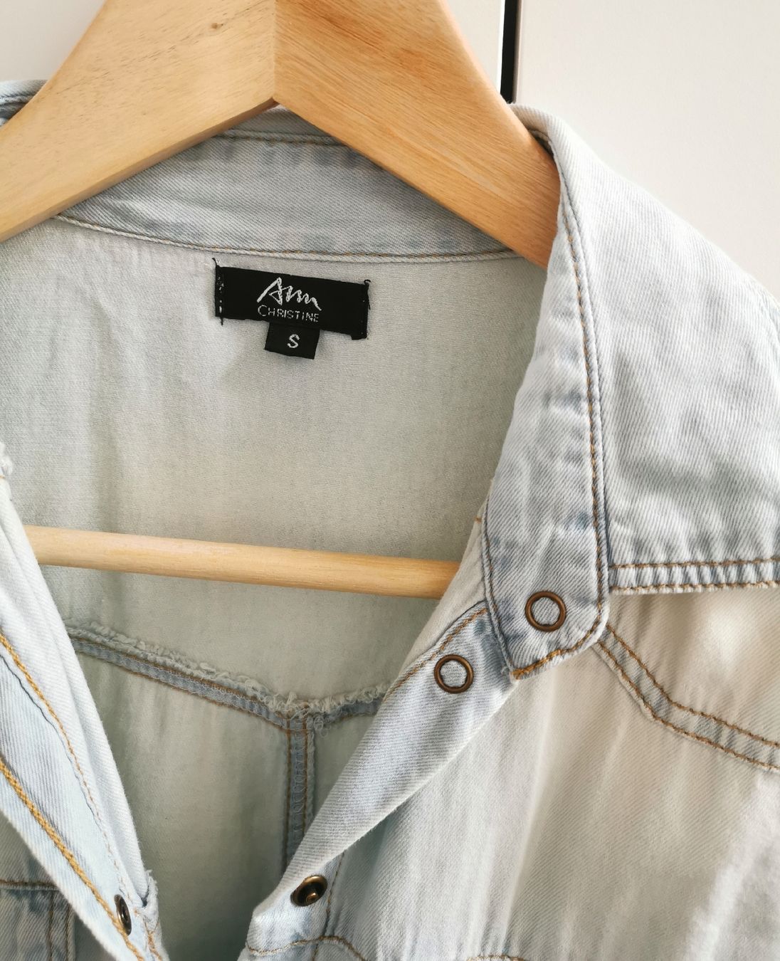 Camicette: Hellblaue Jeansbluse Ann Christine Gr. S – Usato da Obergerlafingen venduto da Sigus 2