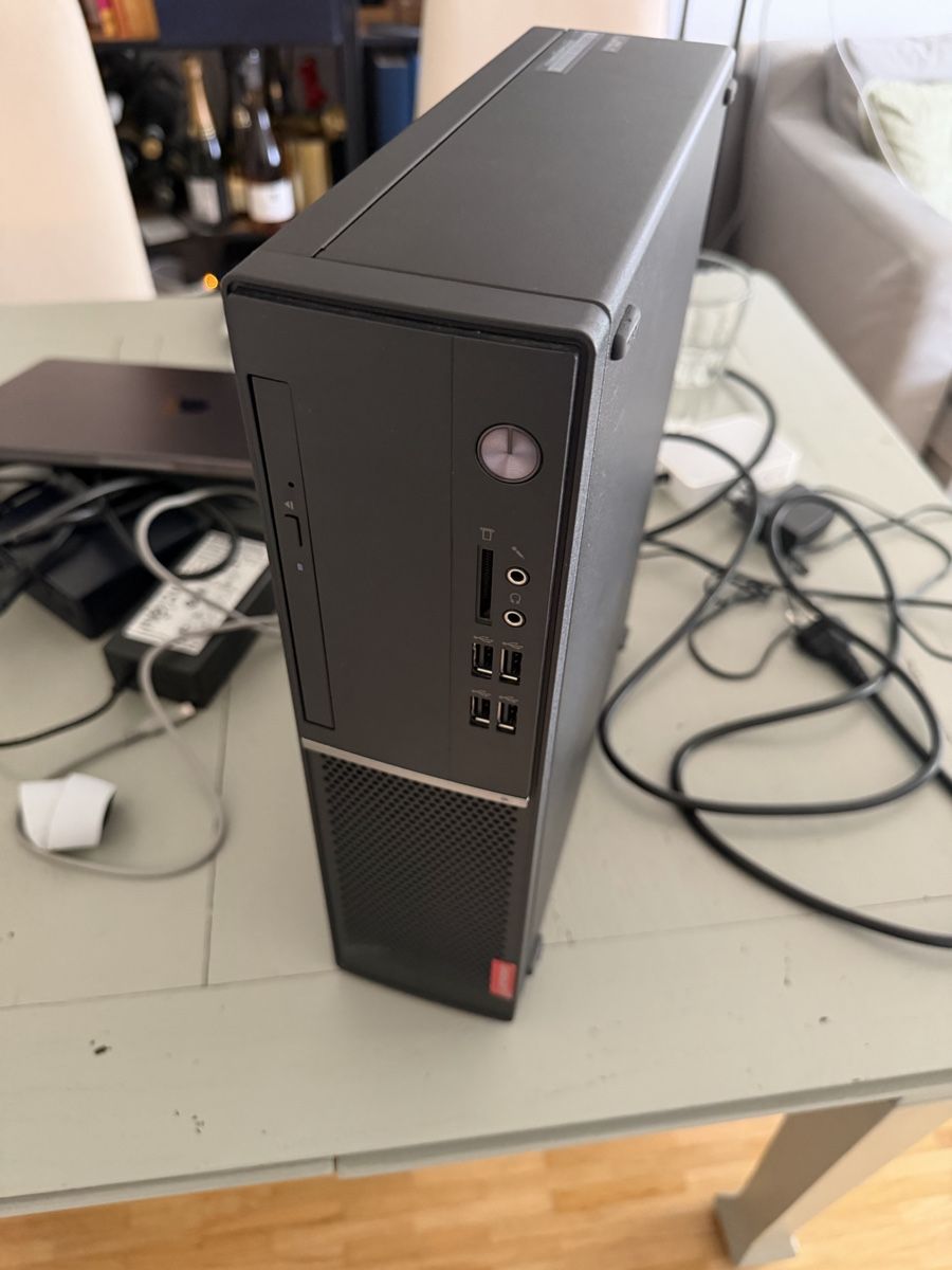 Lenovo PCs: Lenovo V520S SFF PC – D'occasion à Zürich par ceinem