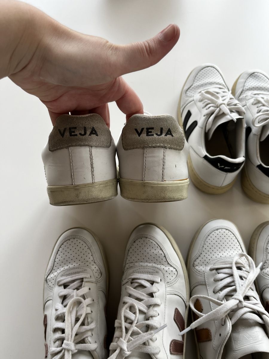 Veja Scarpe da donna: 4 Paar Veja Sneaker V-10 / Esplar Gr. 37 – Usato da Olten venduto da hahnice99 9