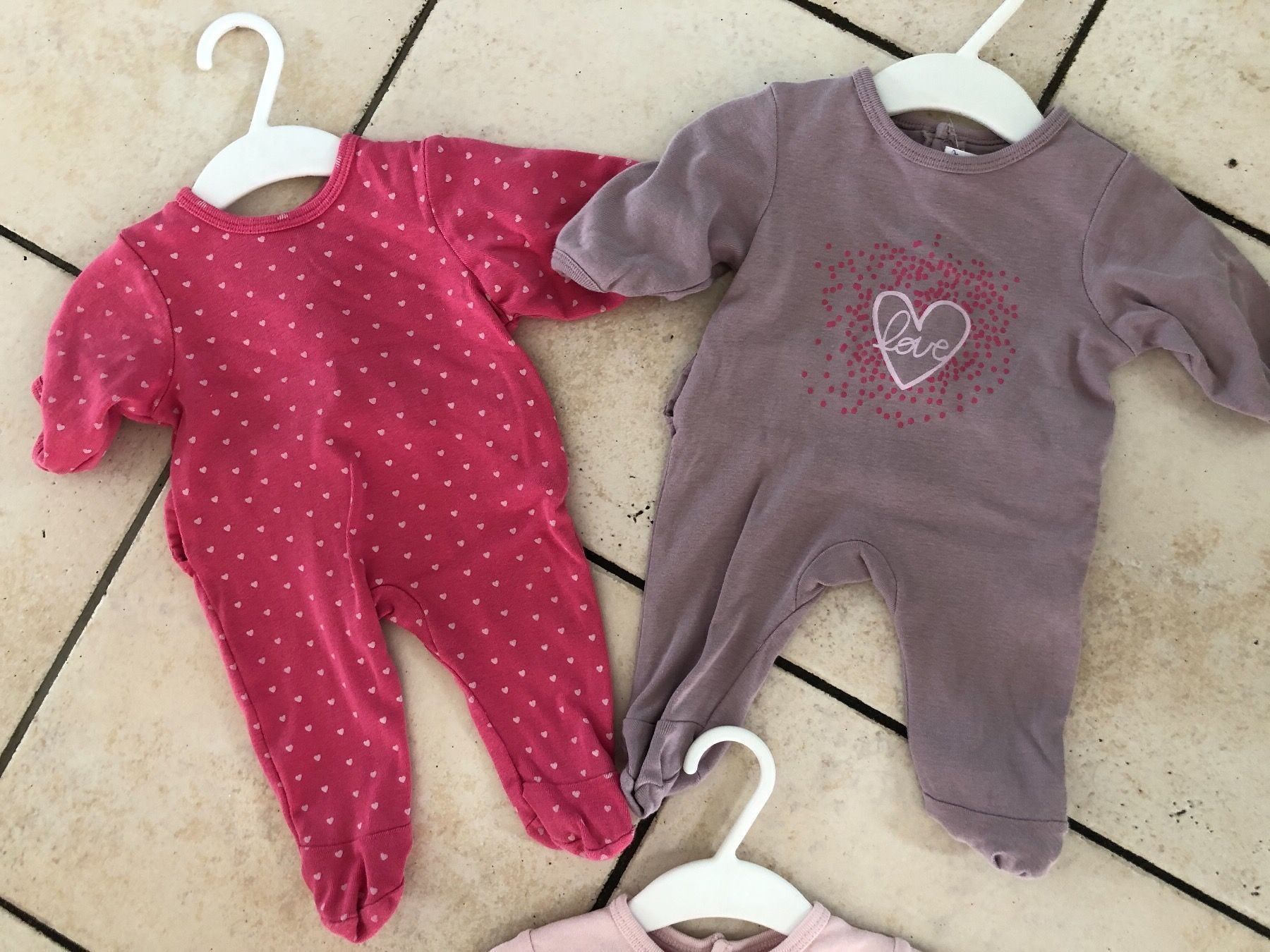 Pyjamas: 3 süsse Vertbaudet Pyjamas Gr.54 – D'occasion à Obergerlafingen par cabo4 1