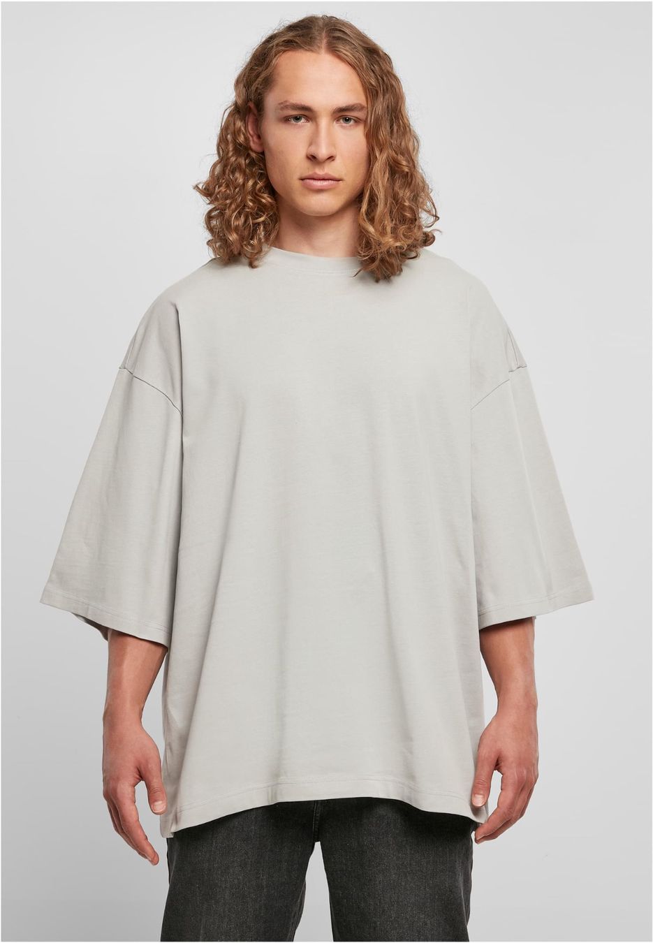 T-Shirts: UGi BIGY Tee - Oversize Tee - Schwarz – Neu und originalverpackt aus Regensdorf von StyleTown 6