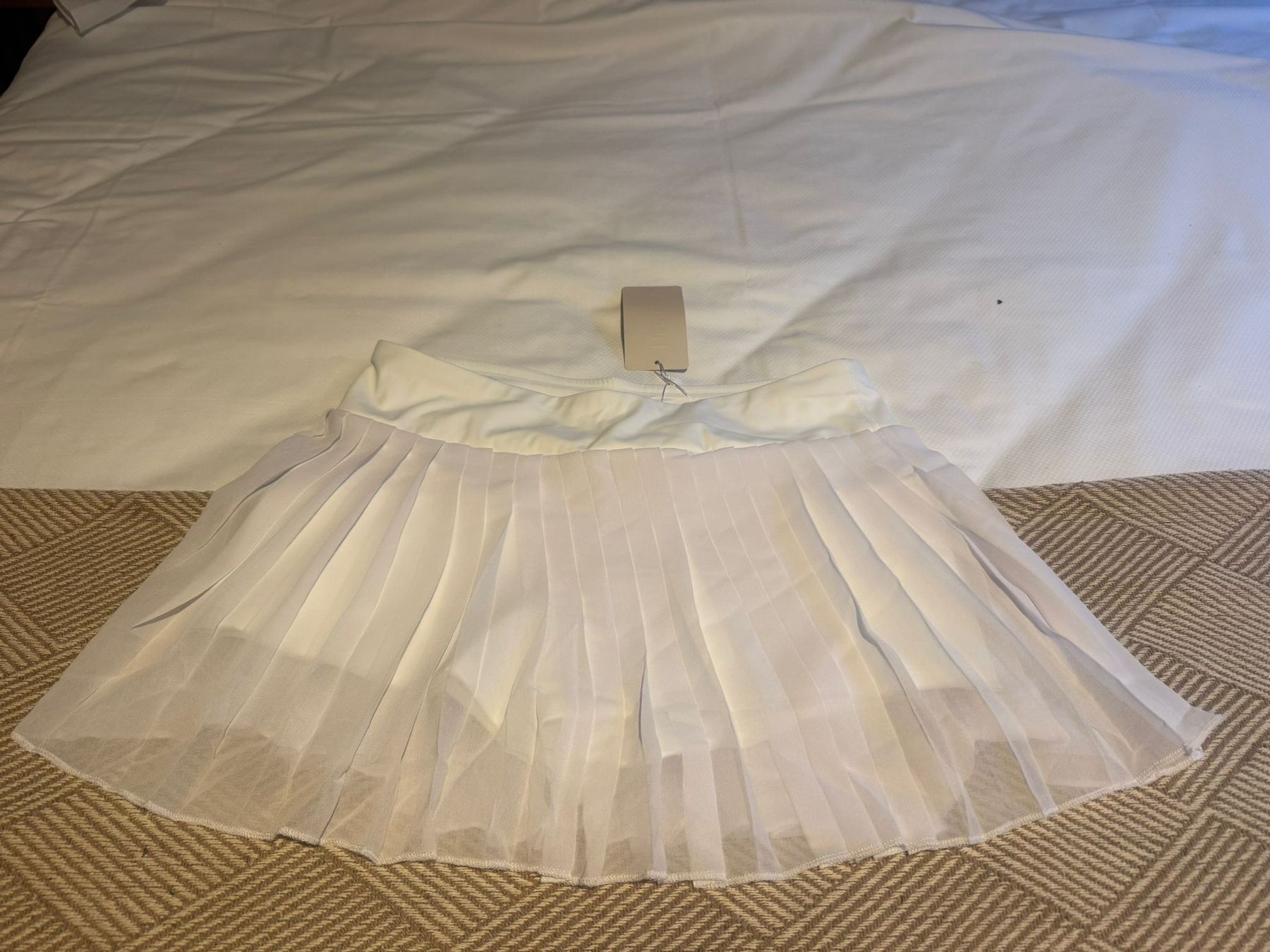 Gonne: Mini-jupe plissée blanche neuve, Taille XL Musera – Nuovo e nell'imballaggio originale da Chexbres venduto da viv_89hz