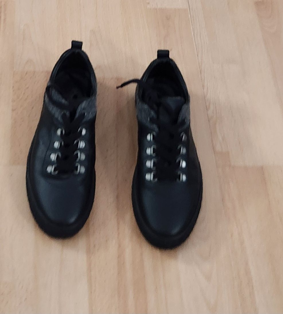 Navyboot Scarpe da uomo: Baskets Navyboot cuir et laine noir 42.5 – Usato da Niedergösgen venduto da Eva2410