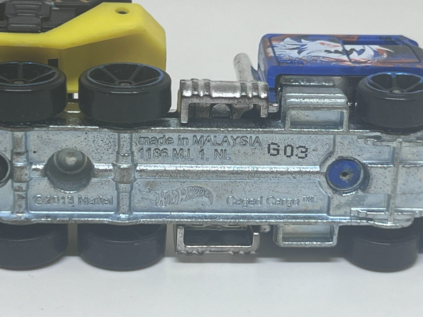 Hot Wheels Modellini d'auto: Hot Wheels Caged Cargo – Usato da Wildegg venduto da LaaBoutique 3