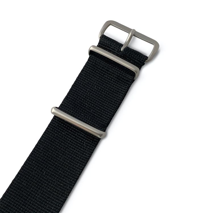 Bracelet NATO noir neuf de stock 3