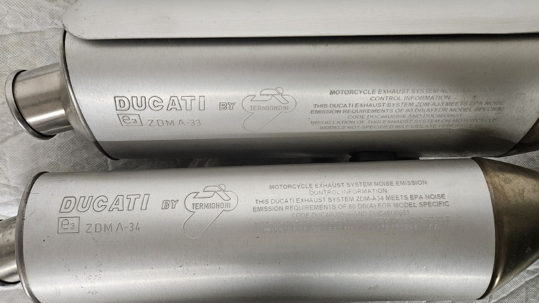 Ducati Échappements: OEM Endschalldämpfer Set Ducati MS4R Termignoni – D'occasion à Maseltrangen par Y1234 2