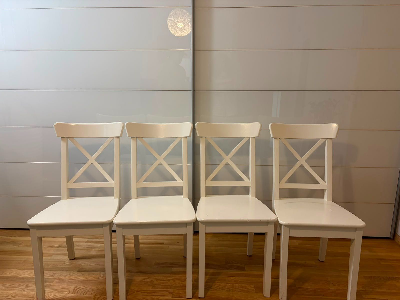 Sedie: 4x IKEA Esszimmerstühle weiss – Usato da Dornach venduto da mae_xr27