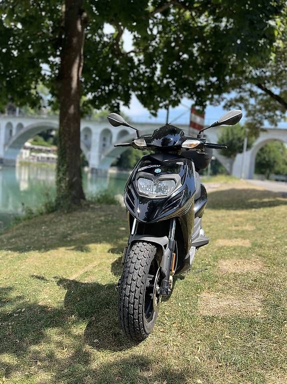 Scooter: Roller Piaggio Typhoon 125 mit  Extras (Zubehör ) – Usato da Bremgarten AG venduto da mariboz 3
