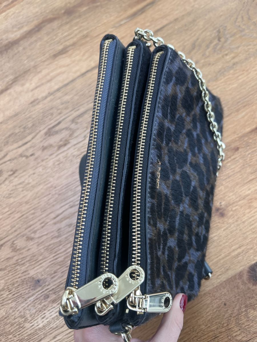 DKNY Borse da donna: DKNY Crossbody Bag mit Tierfellmuster – Usato da Ostermundigen venduto da Steff18 2