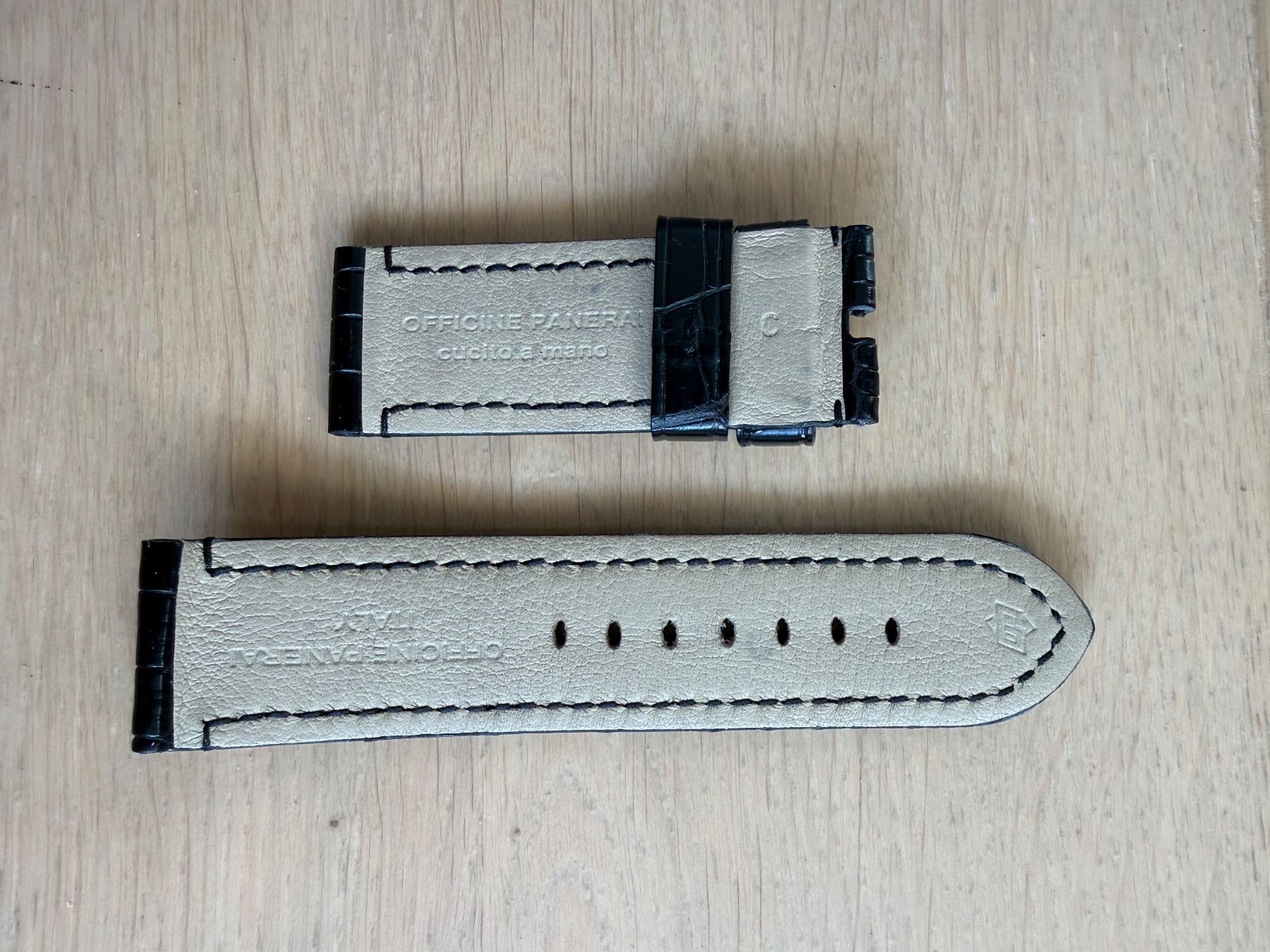 Panerai Bracciali & Braccialetti: Panerai OEM black croco strap 26/26 mm – Nuovo (secondo la descrizione) da Rivaz venduto da yoda2005 2