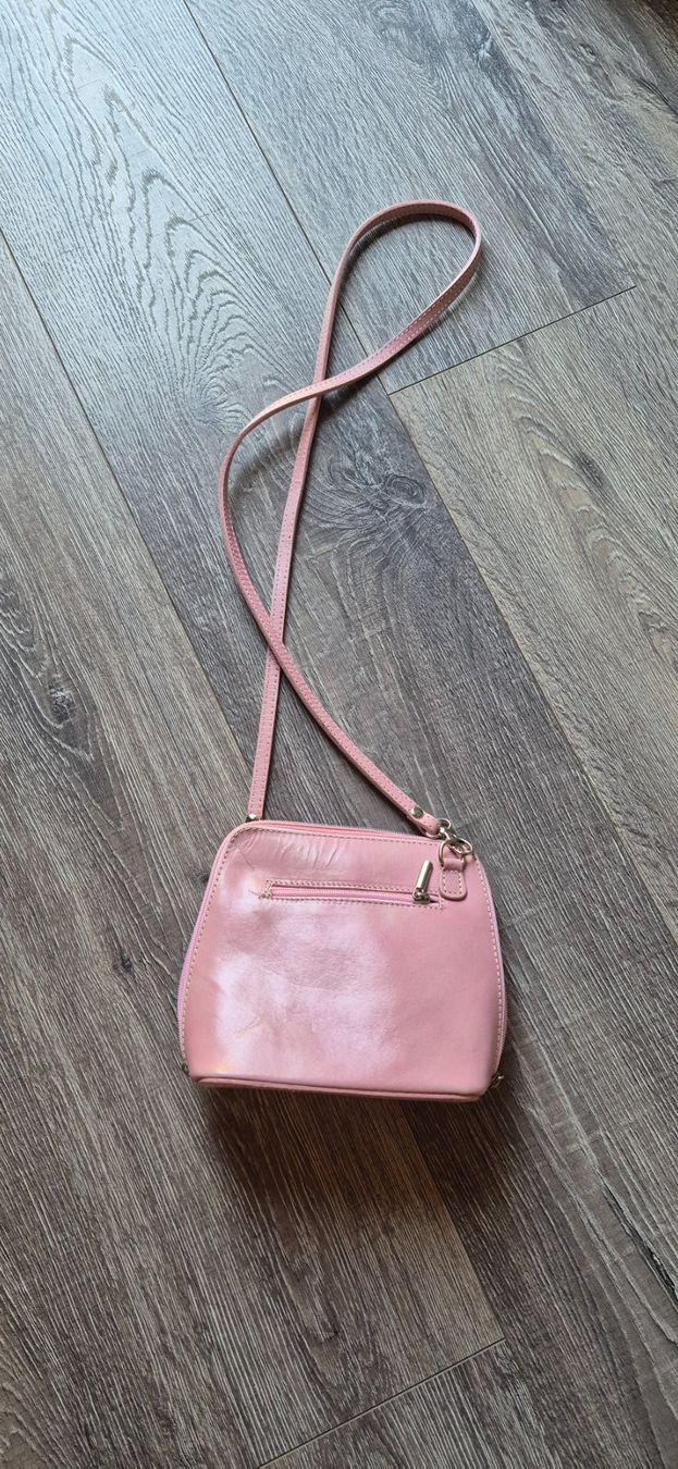 Taschen für Damen: Sac bandoulière rose – Gebraucht aus Troistorrents von ell_6fws 1