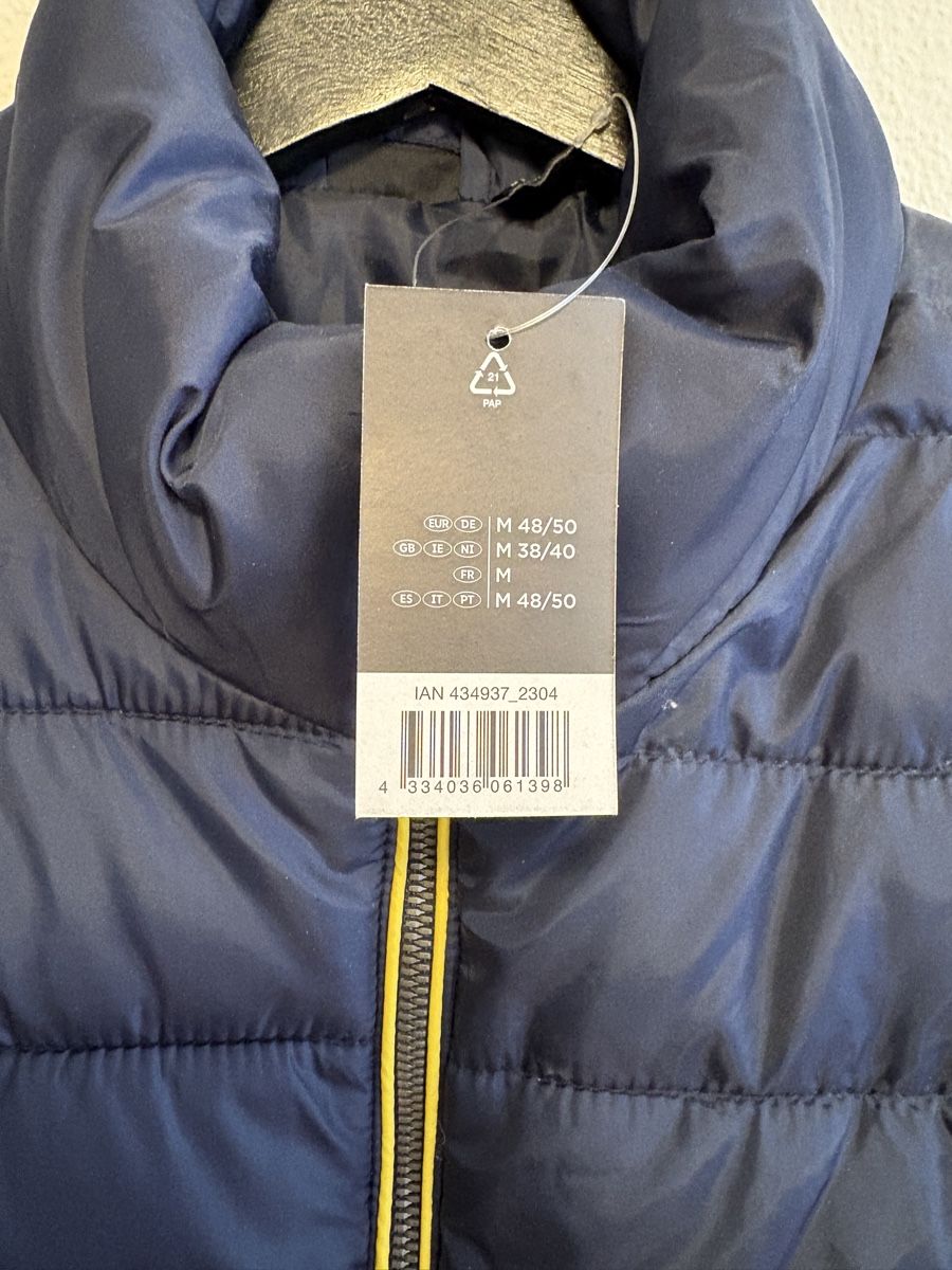 Gilet & Giacche: Steppweste, dunkelblau, Grösse M, Neu mit Etikette – Nuovo (secondo la descrizione) da Oberengstringen venduto da Marling 2