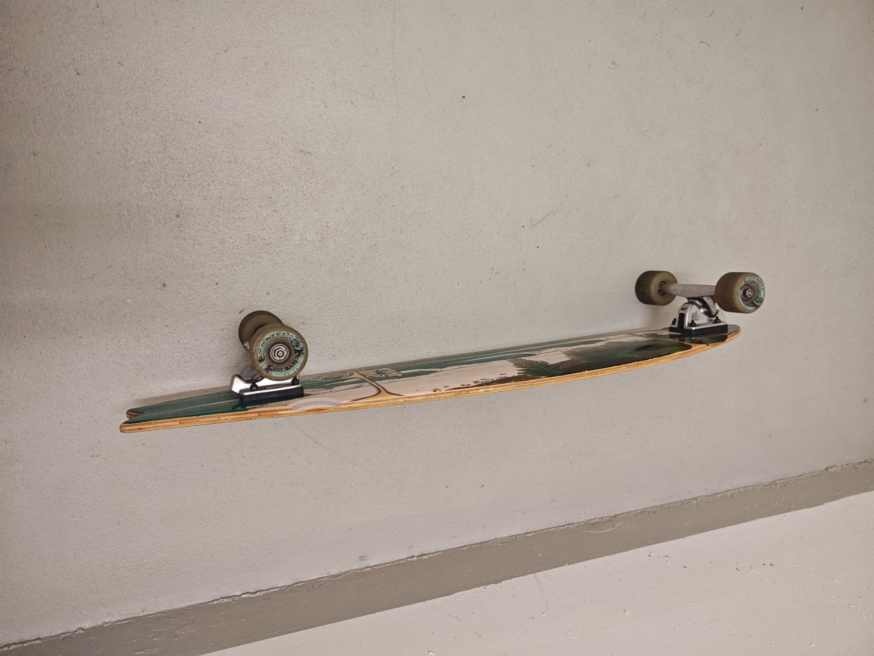 Sector 9 Skateboards: Sector 9 Longboard "Lennox Head" – Fishtail Cruiser – Usato da Kreuzlingen venduto da joe_ts8c 1