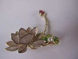 Exotische Lotus-Brosche, neuwertig, tolles Accessoire!