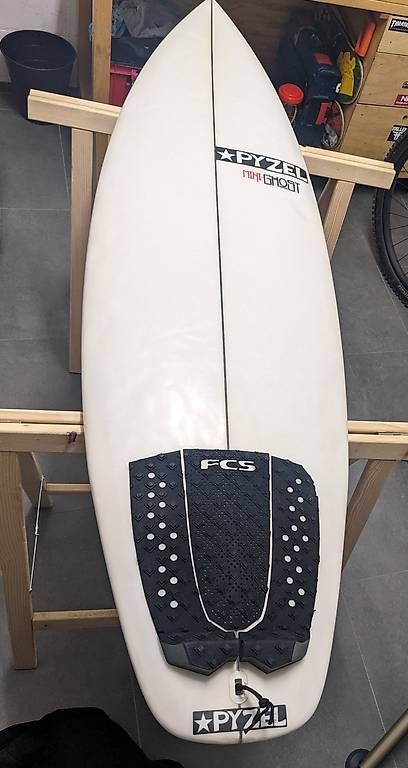 Surfboards & Schwimmbrette: Pyzel Mini Ghost – Gebraucht aus Stans von Blackspeedy