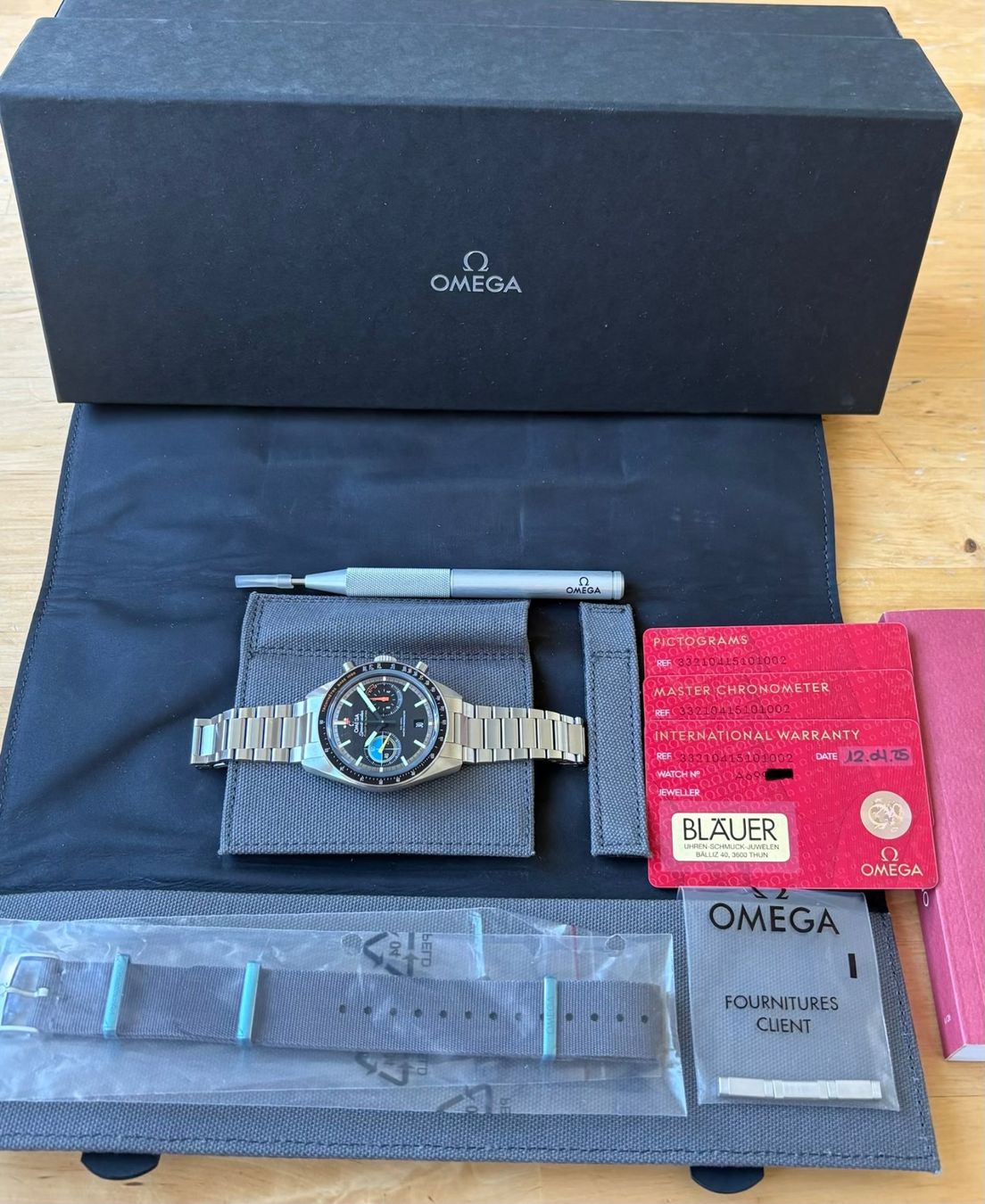 Omega Montres: OMEGA Speedmaster Pilot - Fullset mit Garantie – D'occasion à Birsfelden par Mynos 1