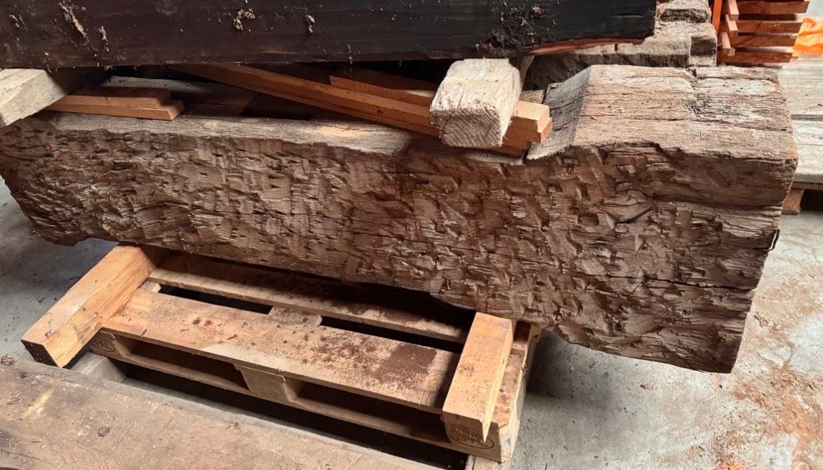 Articoli in legno: Eichenbalken – Usato da Breitenbach venduto da kaufmann-j 1