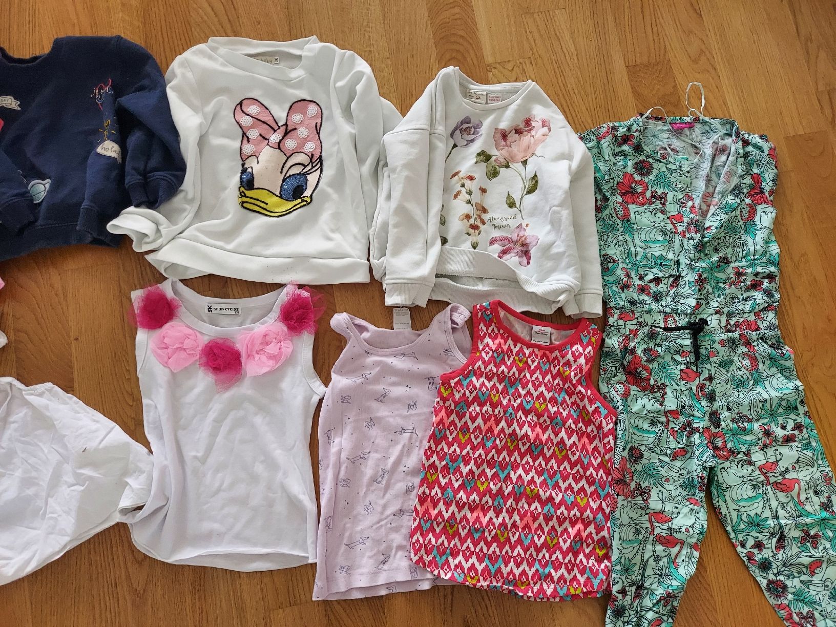Lotti & Set di vestiti: kleiderpakrt 50 – Usato da Glattpark(Opfikon) venduto da Uthyla 1