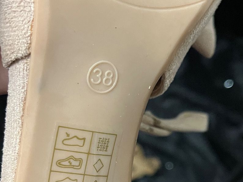 Scarpe da donna: Pumps mit Schleife, Gr. 38, NEU – Nuovo (secondo la descrizione) da Interlaken venduto da Jasmin_Flower 4