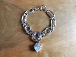 Statement Armband mit Herzanhänger