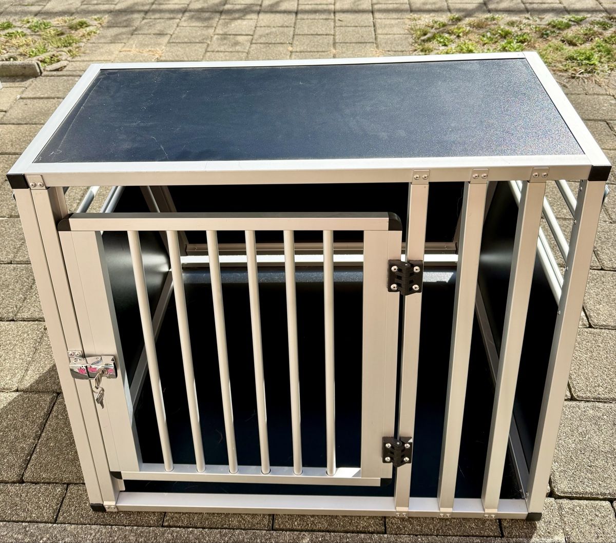 Sonstige Dekorationen & Accessoires: Hundebox  – Gebraucht aus Bassersdorf von javea03 1