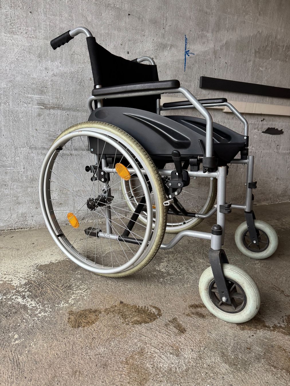 Sedie a rotelle: Rollstuhl – Usato da Frauenfeld venduto da lind11 1
