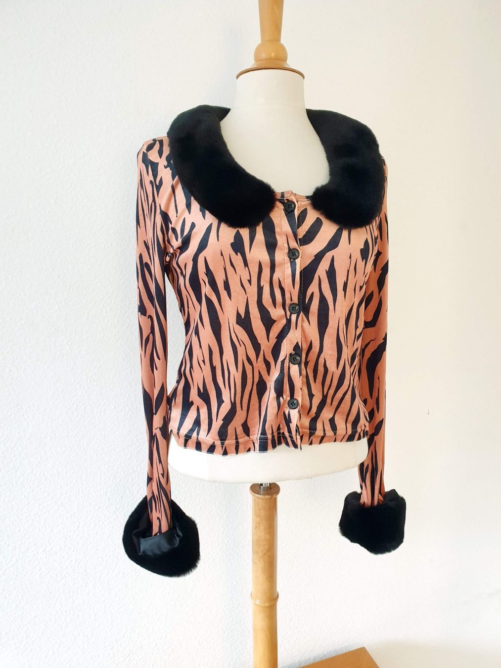 Chemisiers: BLUSE JACKE SAMT ANIMAL PRINT S 36 TOP ZU BLUSE PULLOVER – Neuf (Voir description) à Elsau par the-colorful-side 4
