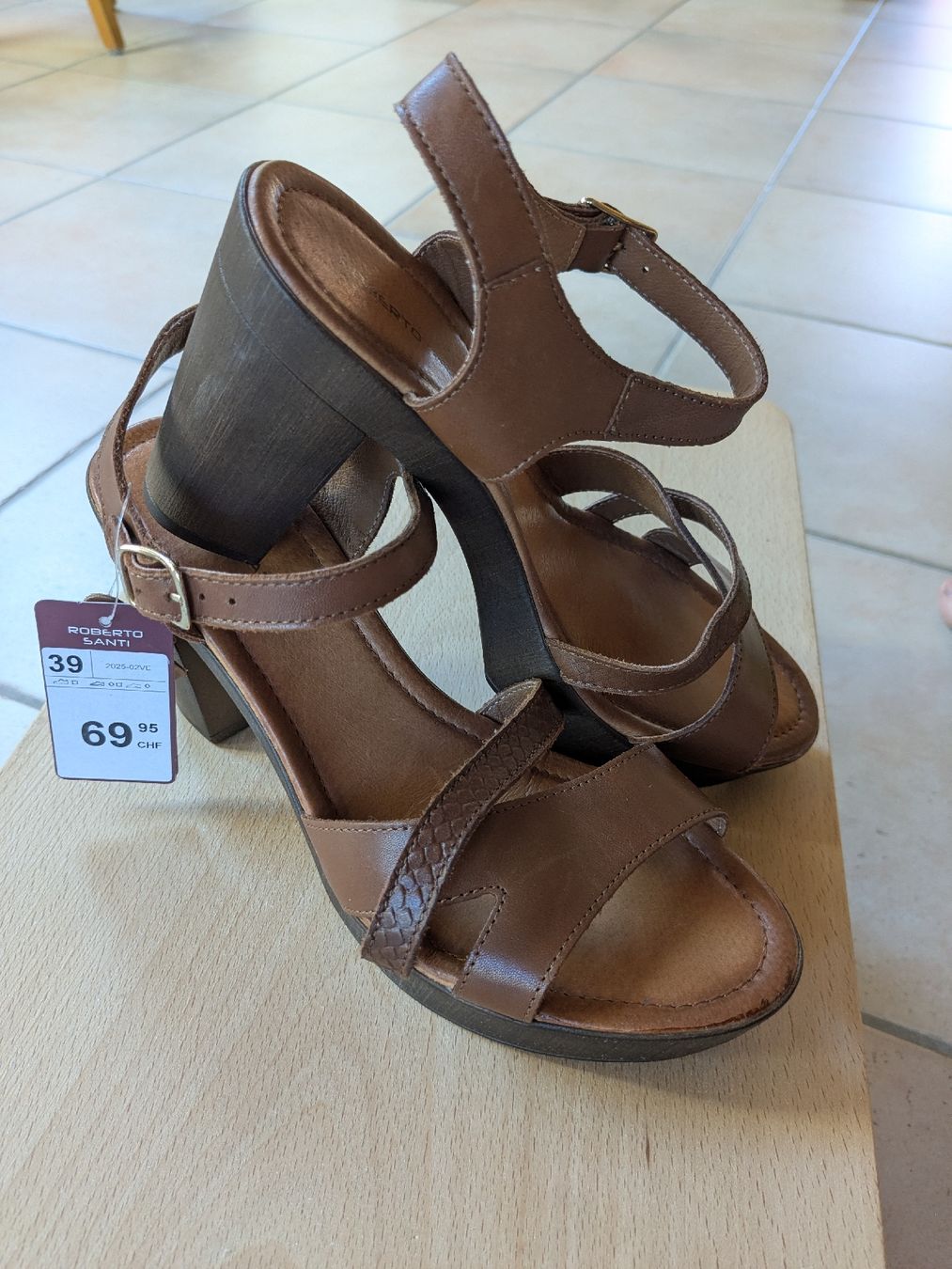 Roberto Santi Scarpe da donna: Chaussures a talon marron – Nuovo e nell'imballaggio originale da Euseigne venduto da Barbichette