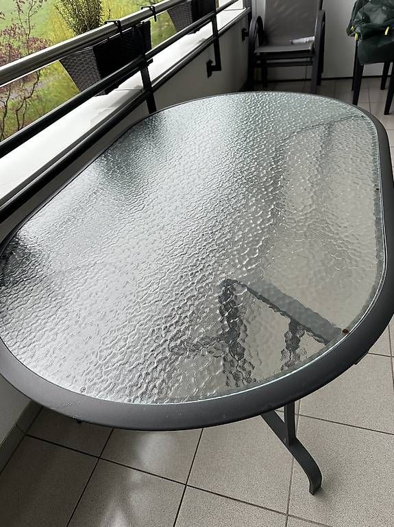 Set di tavolo e panche: Gartentisch mit 4 Stühlen  – Usato da Oberbüren venduto da pamuk05 2