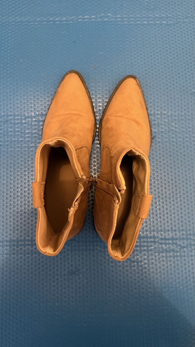 H&M Scarpe da donna: H&M Ankle Boots, Size 40 – Nuovo (secondo la descrizione) da St-Gingolph venduto da Ynatka