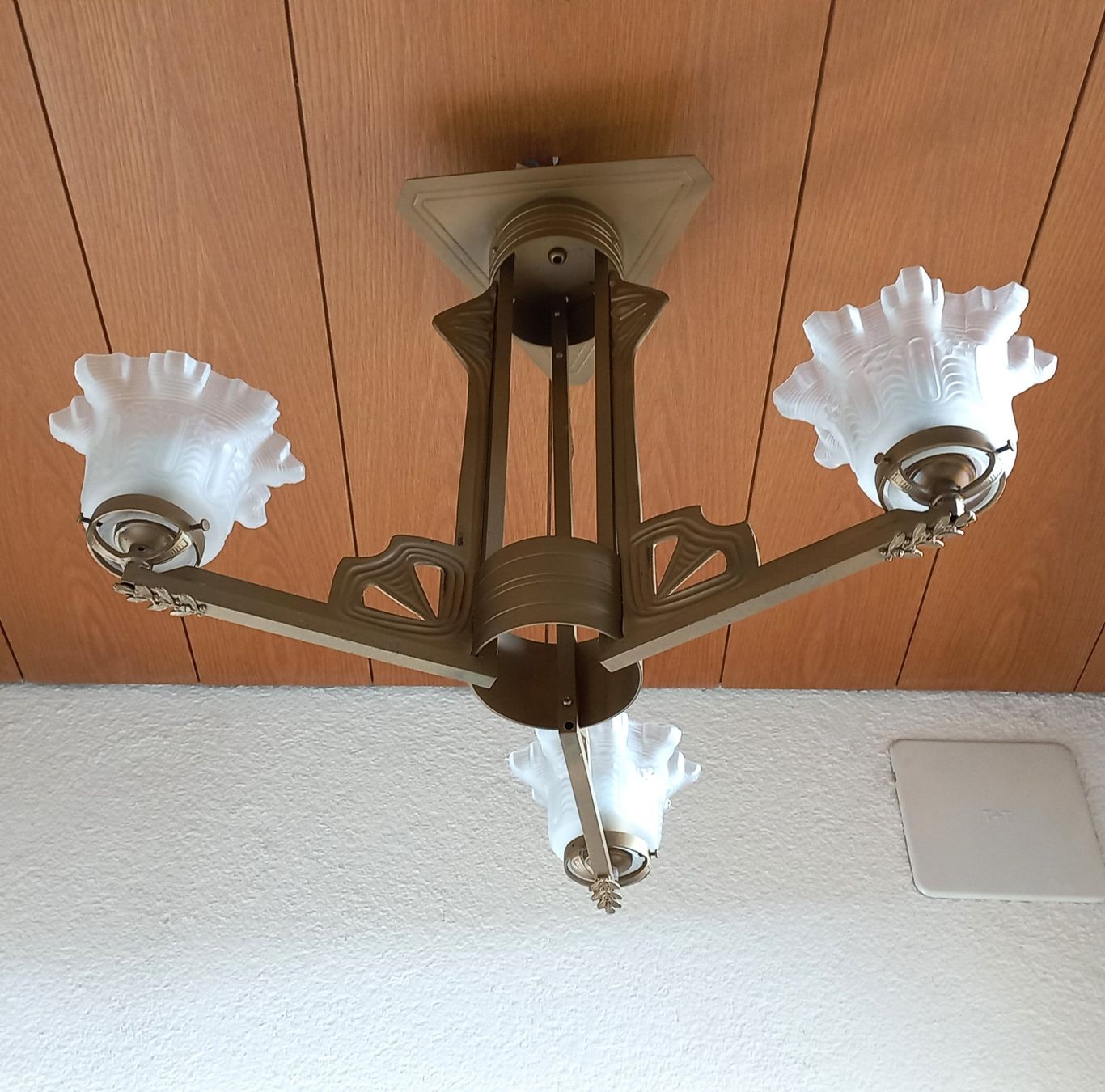 Kronleuchter & Deckenlampen: Alte dreiarmige Deckenleuchte Jugendstil – Gebraucht aus Bévilard von Orscha 2