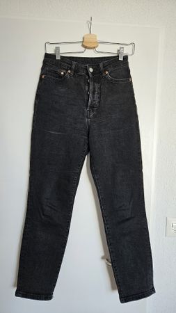 Black mom's jeans, straight. size 36