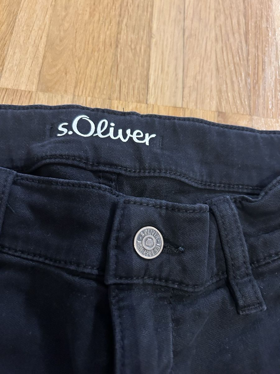 H&M Hosen: 4 Jeans, Grösse 146 – Gebraucht aus Riehen von mittwoch81 2