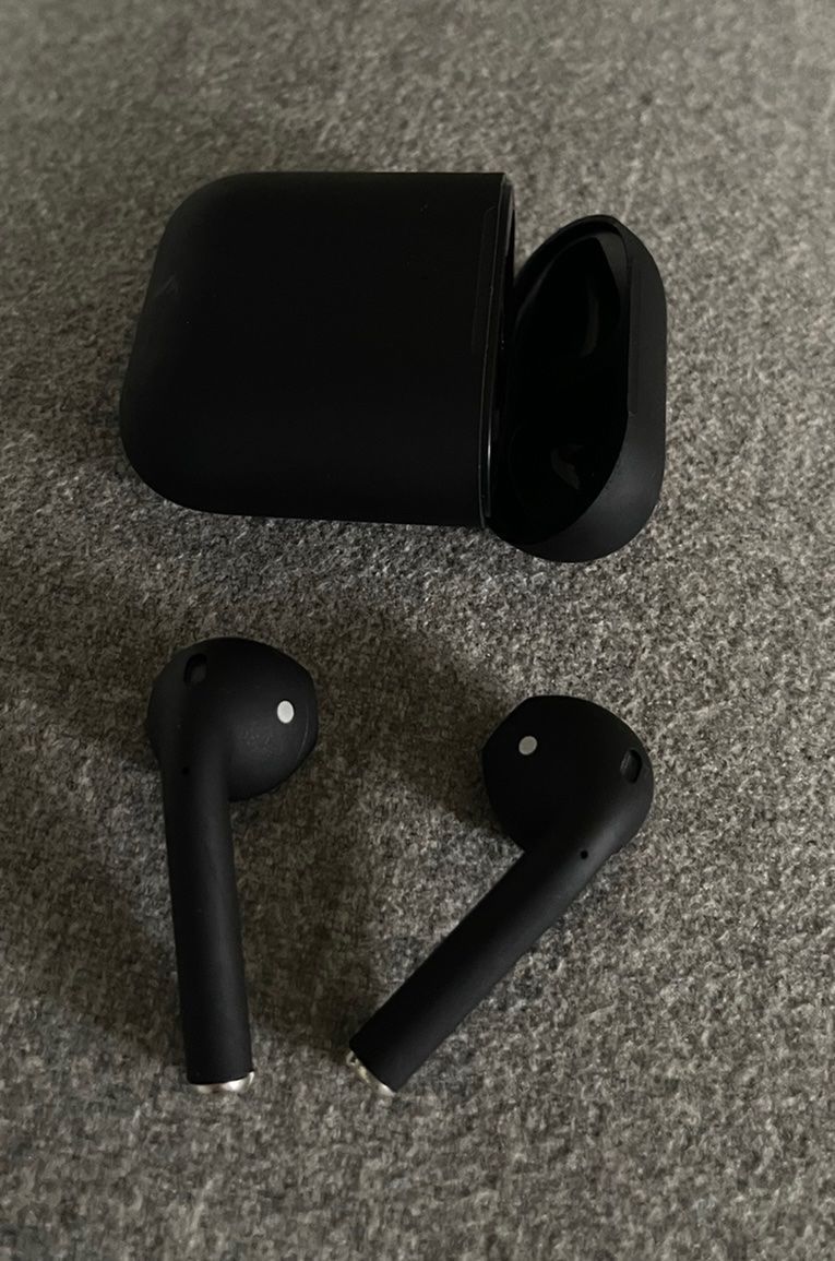 Casques audio: BlackPods Bluetooth Kopfhörer – Neuf (Voir description) à Maienfeld par Selina_1919