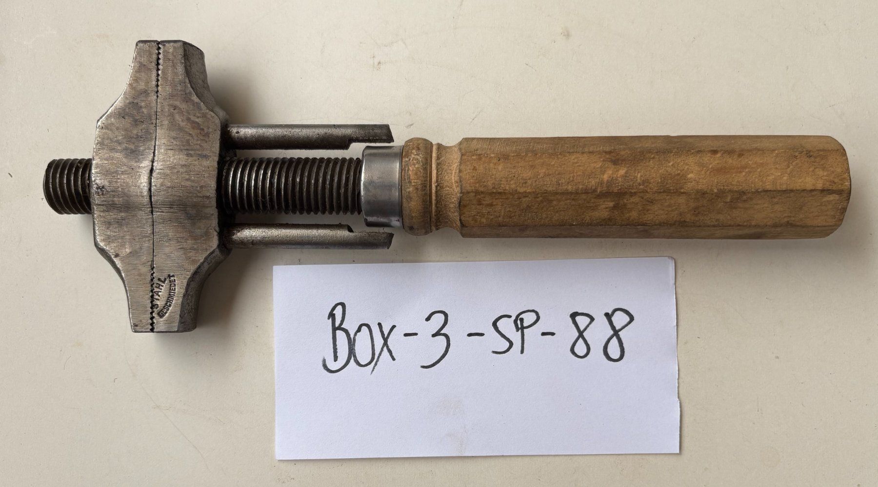 Tous les outils: ANTIKES WERKZEUG MIT PUNZE – D'occasion à Ostermundigen par wini63