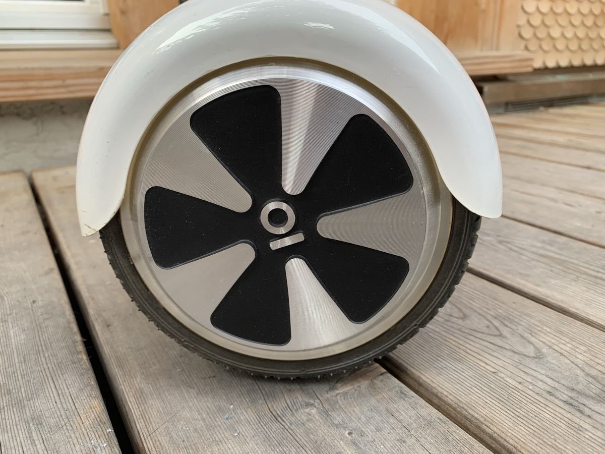 Hoverboard: IO Hawk Hoverboard – Usato da flawil venduto da KauzigerBergeremit 4